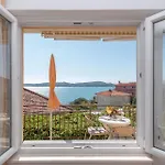 Lägenhet Vin Trogir