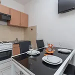 Vin Apartman *